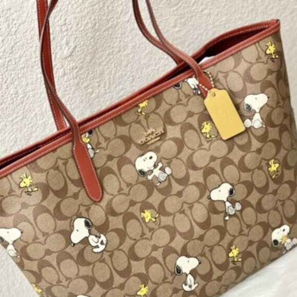 NWT Coach Snoopy Woodstock City Tote - Picture 5 of 6